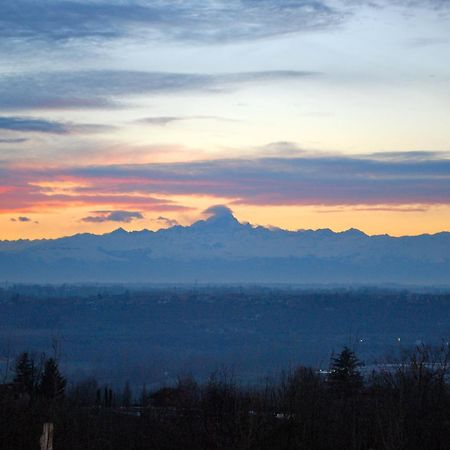 Ecolodge Langhe Cherasco Buitenkant foto